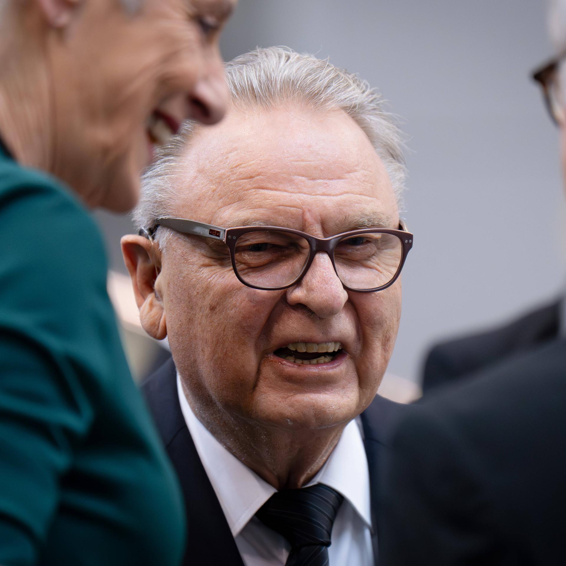 Der ehemalige Bundesverfassungsgerichtsprädient Hans-Jürgen Papier beim Trauerstaatsakt für Rita Süssmuth.