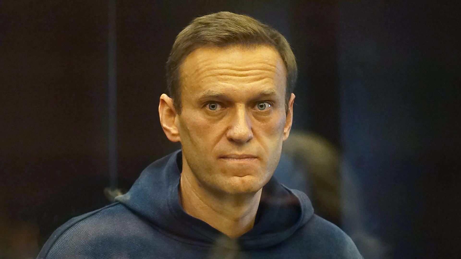 Putin-Kritiker Alexej Navalny im Februar 2021 vor einem Moskauer Gericht. Seitdem sitzt er in Haft.