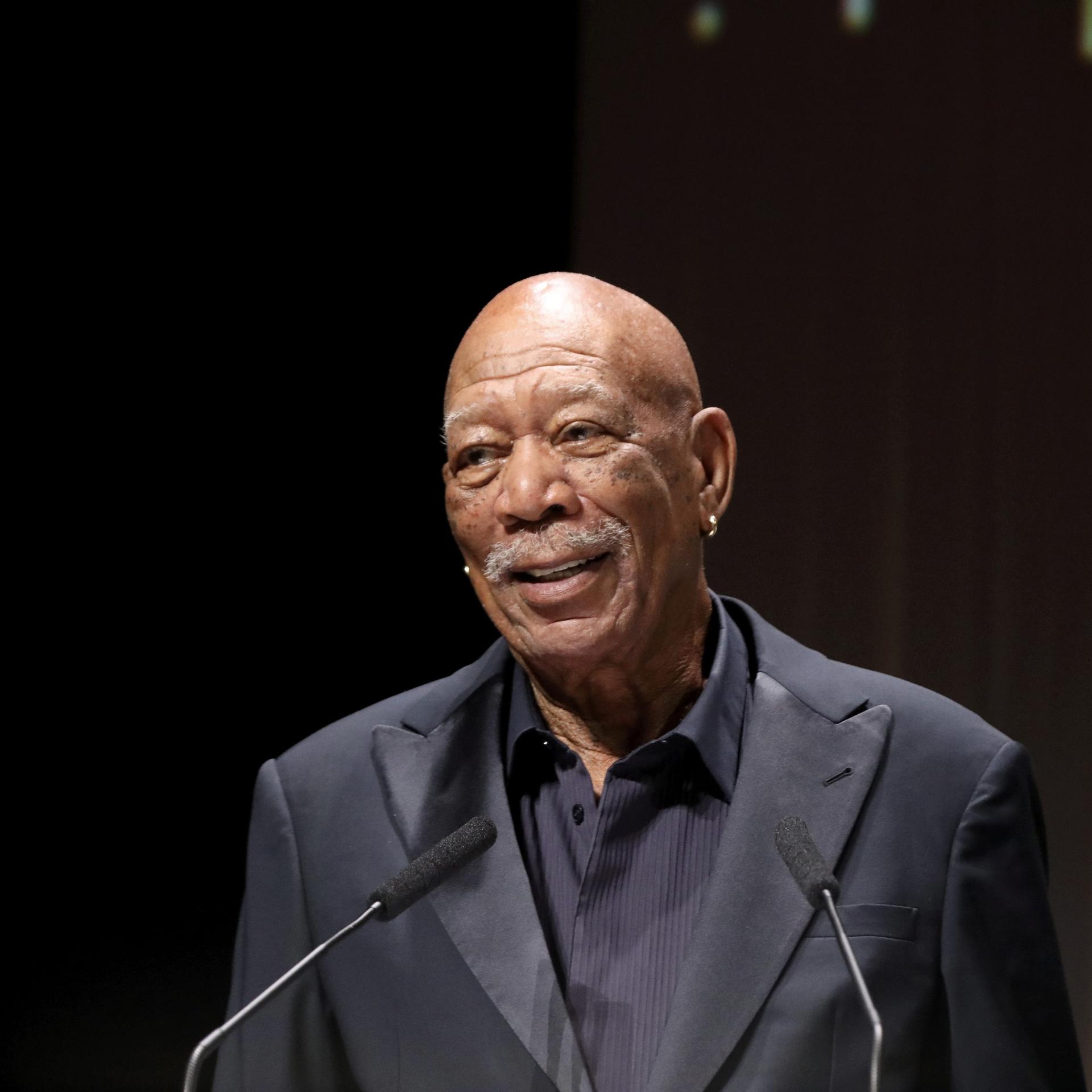 Künstliche Intelligenz - Schauspieler Morgan Freeman kämpft gegen seine nachgemachte Stimme