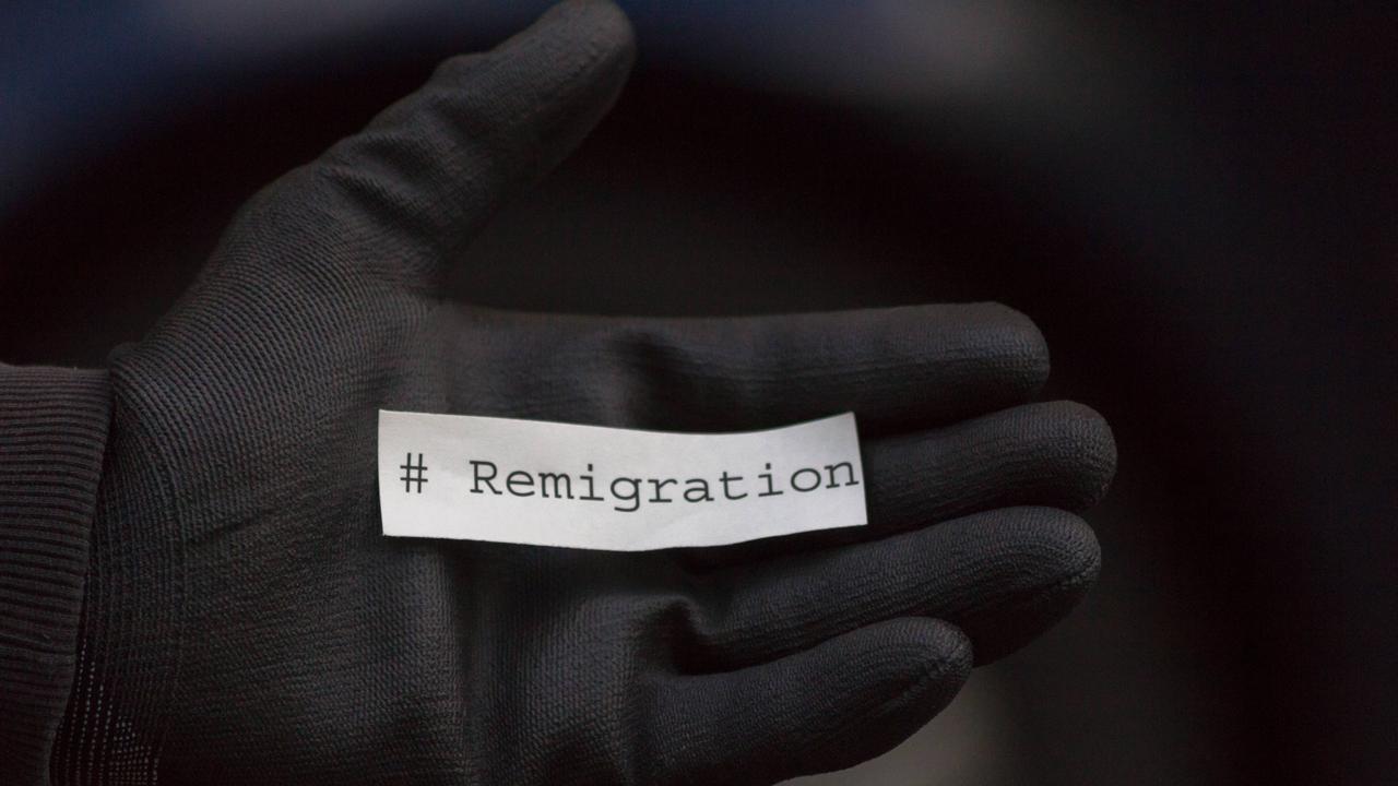 Sprache - "Remigration" ist "Unwort des Jahres" 2023