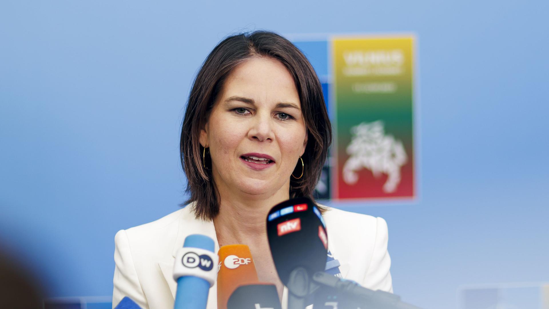 Annalena Baerbock, Bundesaußenministerin, aufgenommen beim NATO-Gipfel im litauischen Vilnius. Annalena Baerbock, Bundesaußenministerin, aufgenommen beim NATO-Gipfel im litauischen Vilnius.