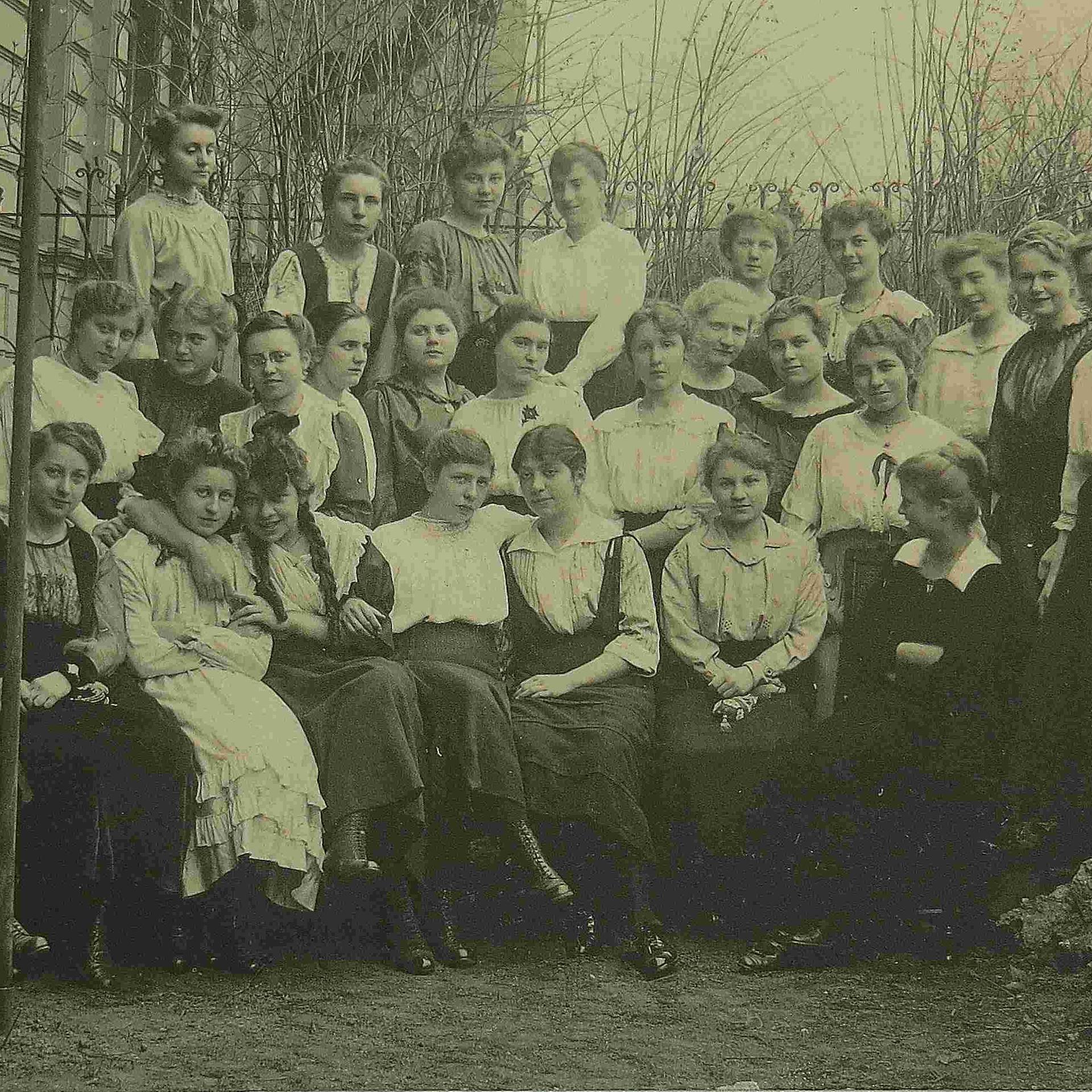 Der Ausflug der toten Mädchen - Hörspiel nach Anna Seghers’ Erzählung