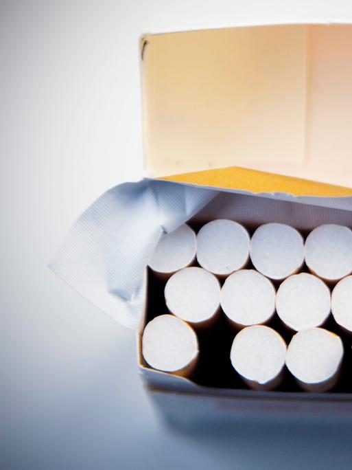 Offene Zigarettenpackung