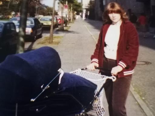 Ute 1981 mit ihrer Tochter.