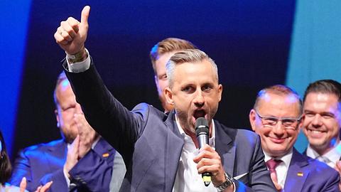 Ulrich Siegmund (AfD), Spitzenkandidat und Co-Vorsitzender der AfD-Landtagsfraktion Sachsen-Anhalt, spricht bei der Wahlparty der AfD.