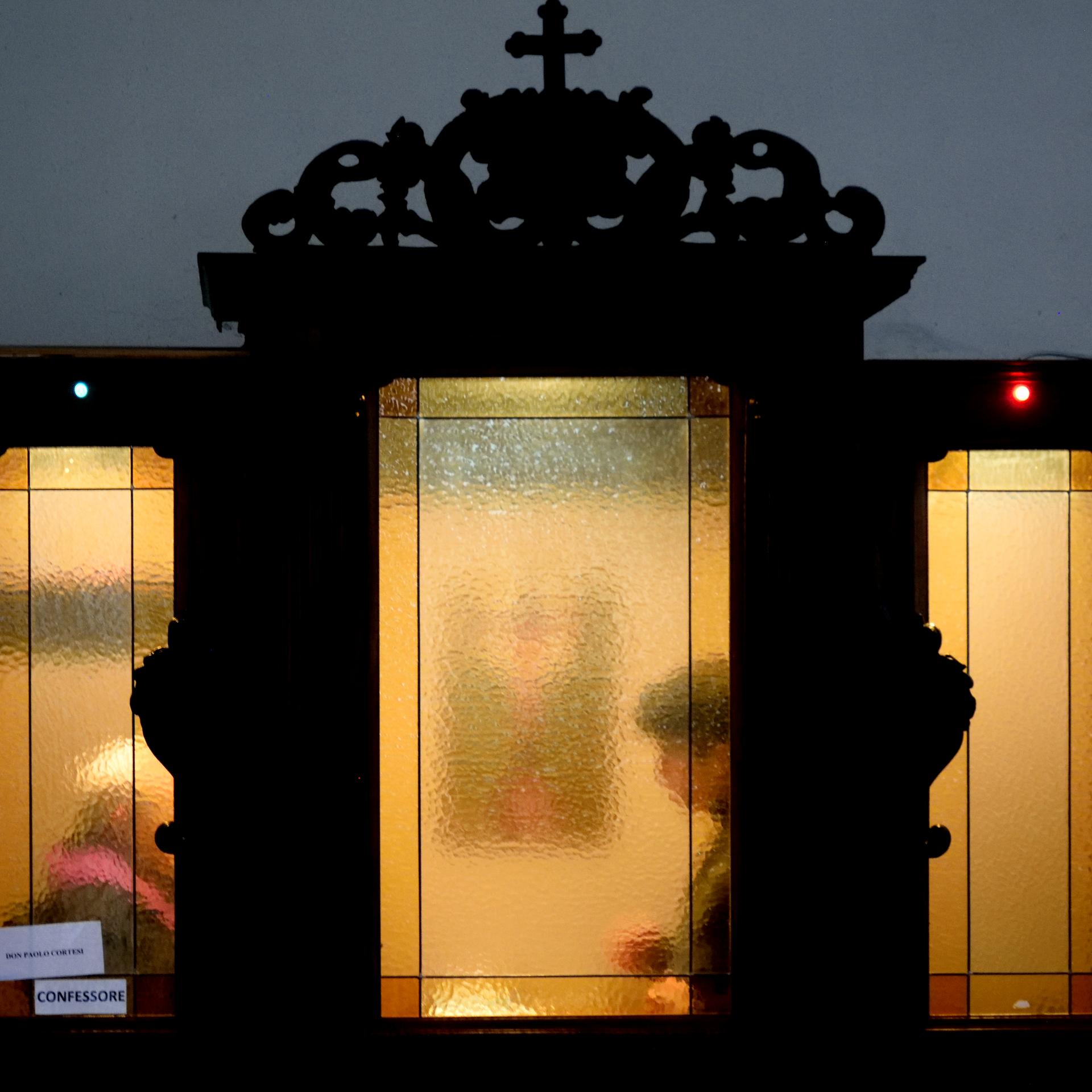 Der Beichtstuhl - Im Schrank der Vergebung