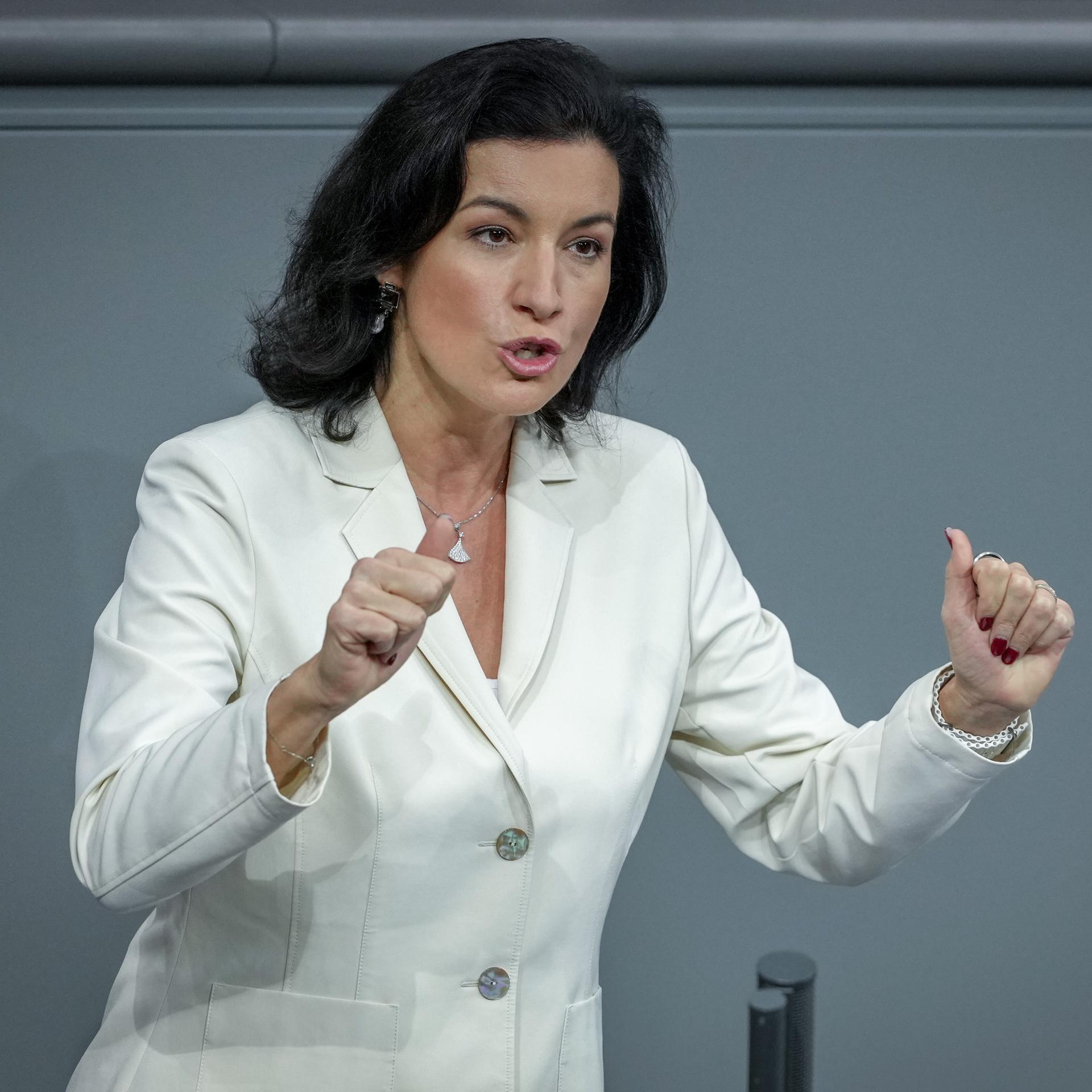 Staatsoberhaupt - Dorothee Bär empfiehlt Ilse Aigner als Bundespräsidentin