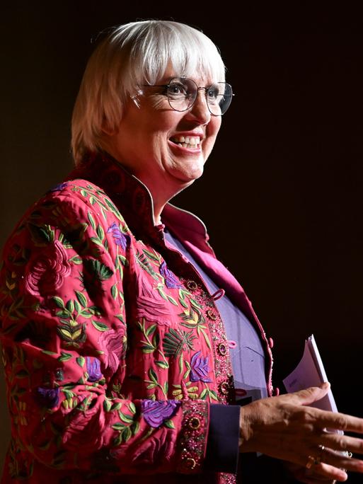 Claudia Roth (Bündnis 90/Die Grünen), Kulturstaatsministerin, eröffnet das Internationale Literaturfestival Berlin in der Staatsbibliothek Potsdamer Straße. Das Festival gibt es seit 2001.