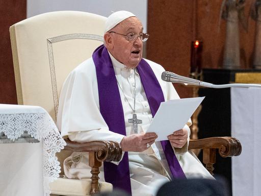 Papst Franziskus bei einer Ansprache in Rom. 