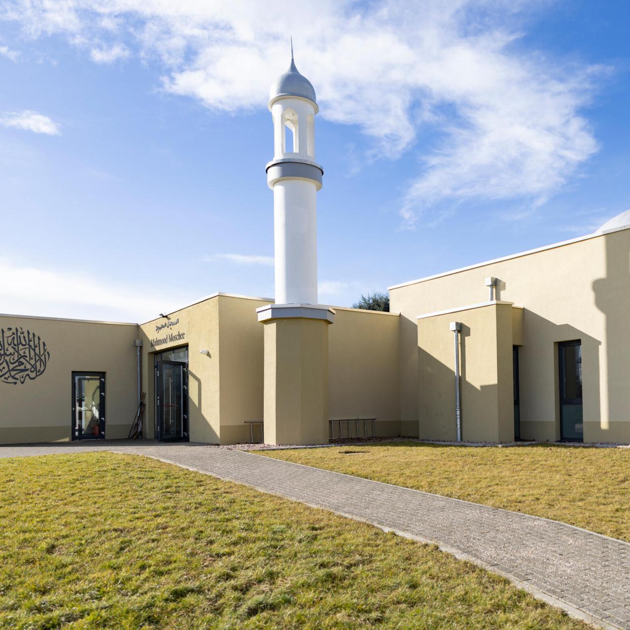 Aussenansicht der Mahmud-Moschee 