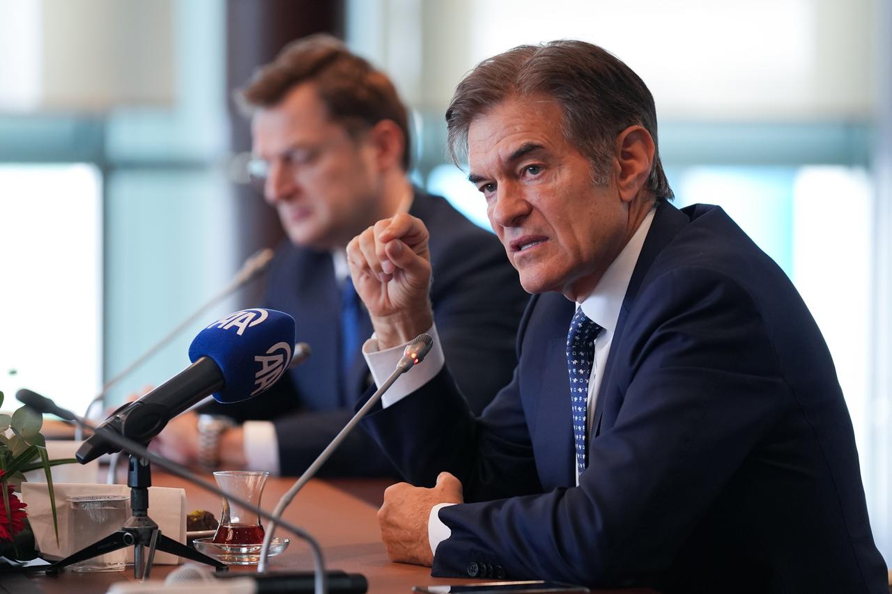 Der Kardiologe und TV-Arzt Mehmet Oz soll neuer Chef der US-Gesundheitsbehörde (CMS) werden.