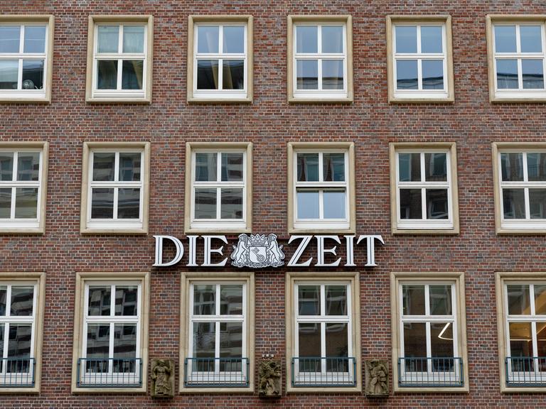 Das Helmut-Schmidt-Haus in Hamburg, in dem sich der Zeit Verlag befindet. 