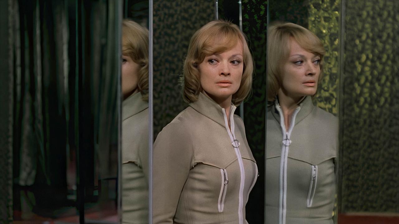 Eine Filmszene aus dem Jahr 1976 mit der Schauspielerin Jana Brejchova.