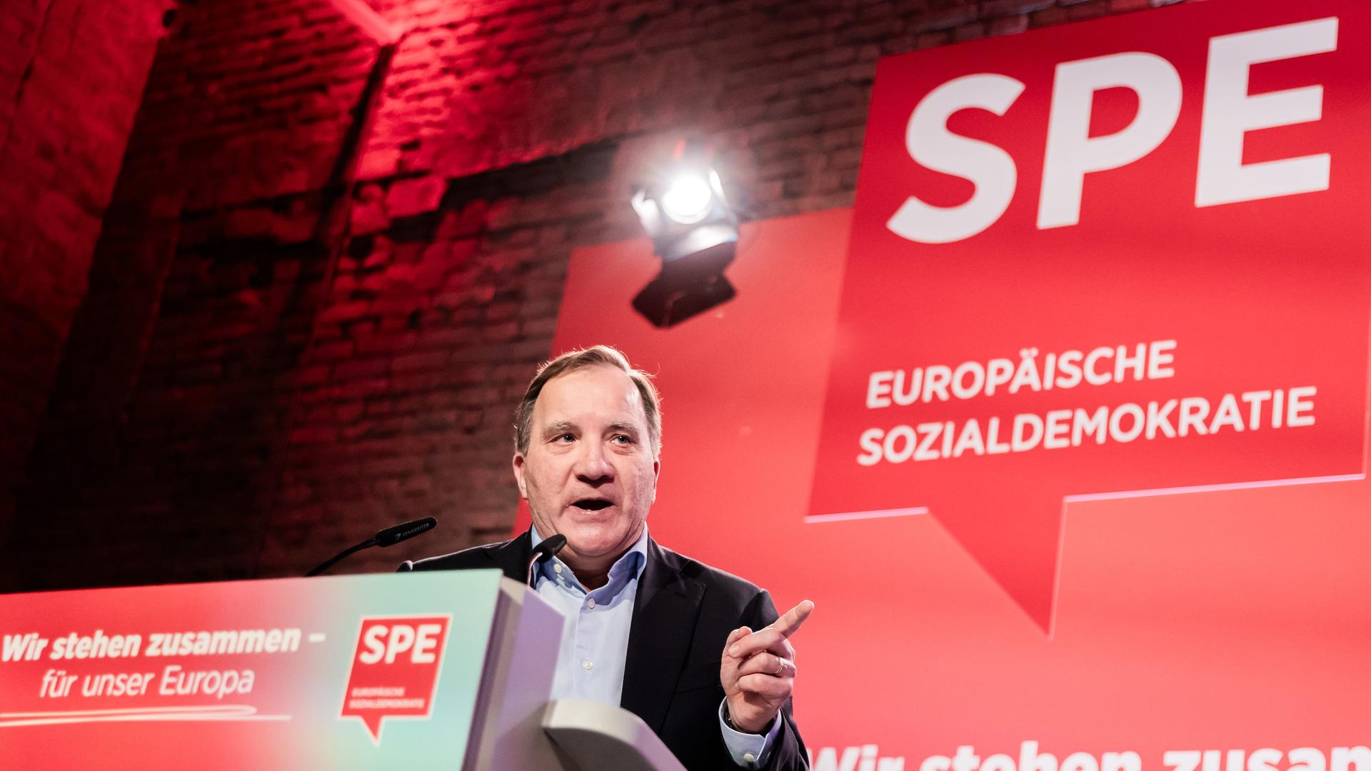 Stefan Löfven, SPE-Präsident, spricht beim Demokratiekongress von SPD und der Sozialdemokratischen Partei Europas (SPE). 