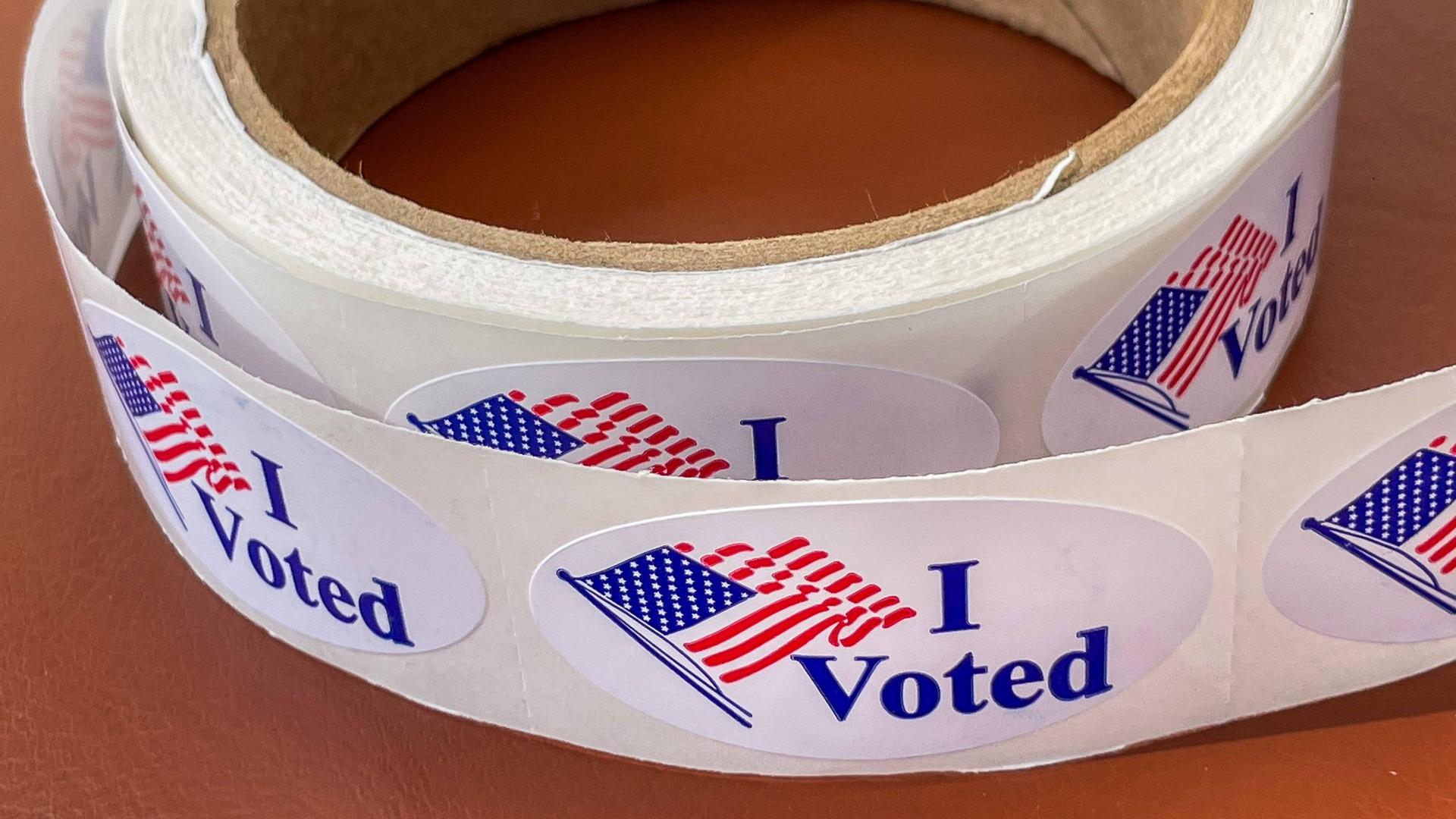  Ich-habe-gewählt-Sticker für US-Bürger, die Leute nach ihrer Stimmabgabe für die US-Wahl beim Wahlamtsleiter des County erhalten