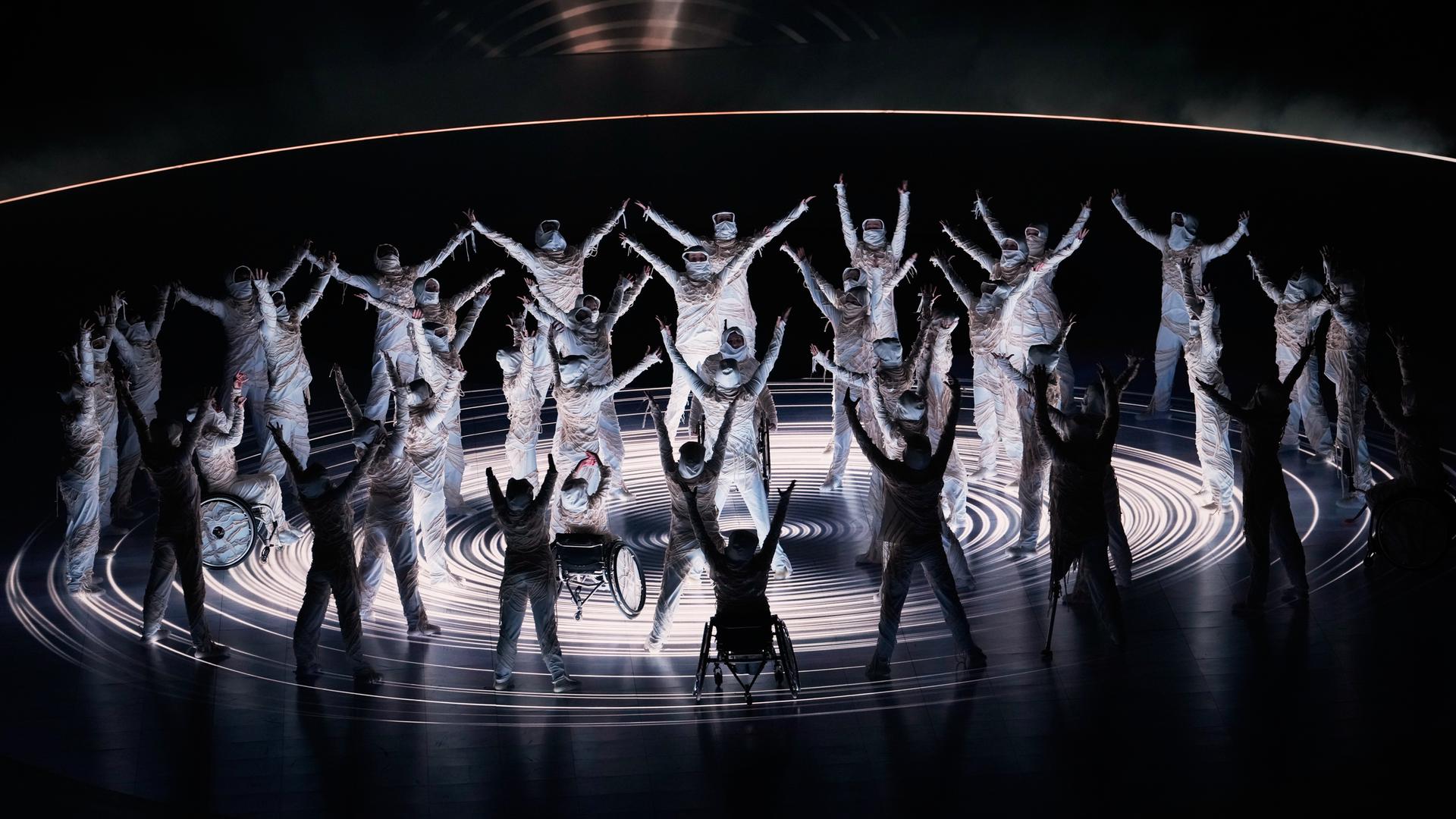 Tänzer bei der Eröffnungsfeier der Paralympischen Spiele in Verona. 