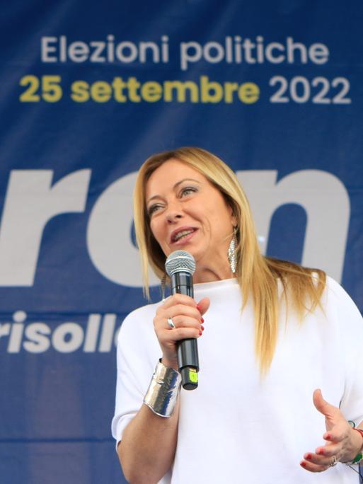 Giorgia Meloni könnte die nächste Regierung in Italien anführen