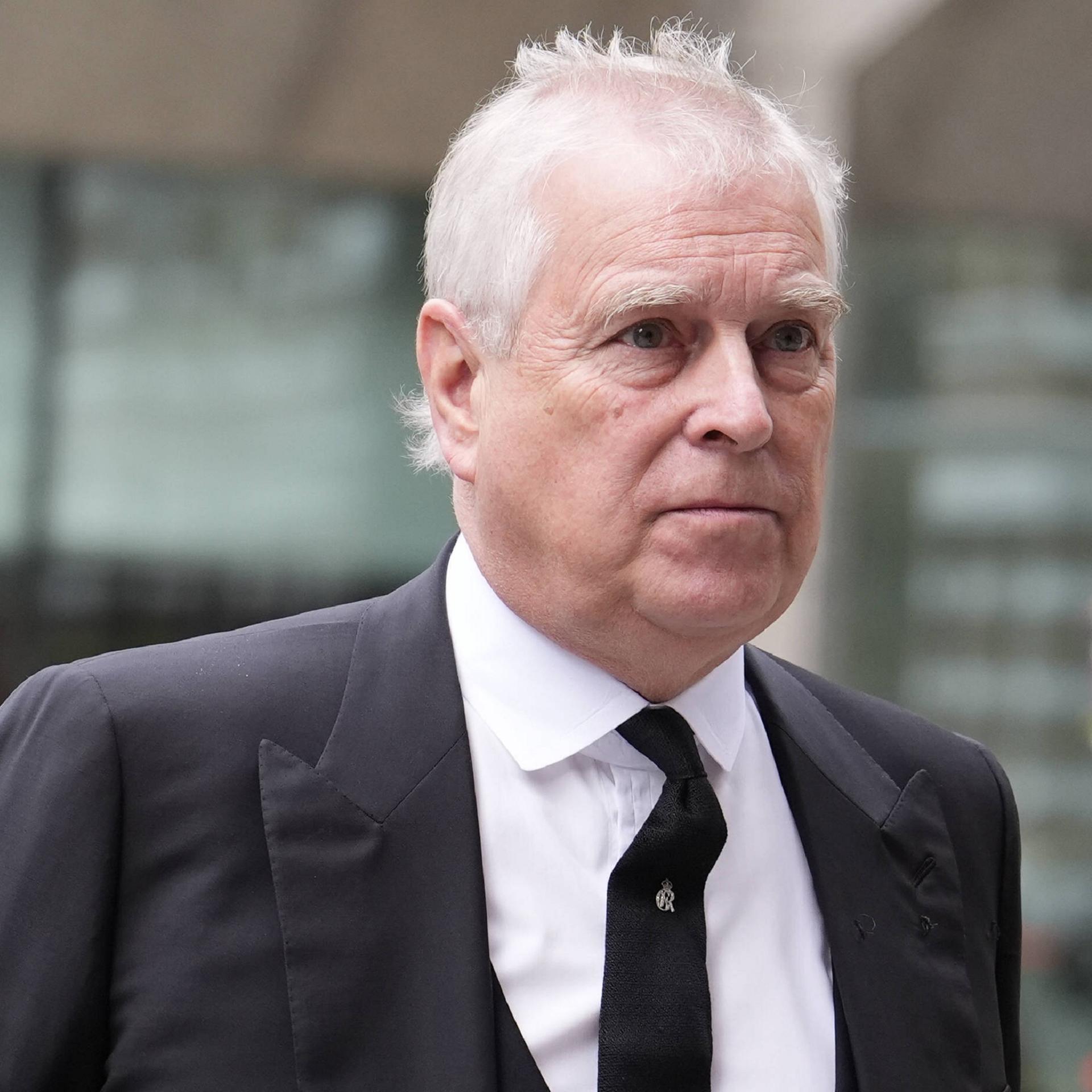 Der britische Prinz Andrew bei der Beerdigung von Katharine, Herzogin von Kent, am 16. September 2025 in der Westminster-Kathedrale in London.