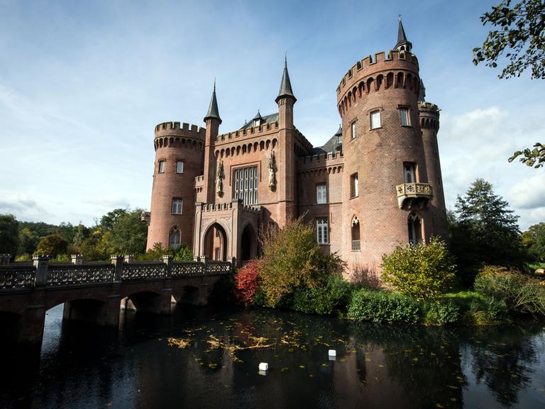 Schloss Moyland am Niederrhein verfügt über eine einzigartige Sammlung an Werken des Künstlers Joseph Beuys. (Quelle: dpa)