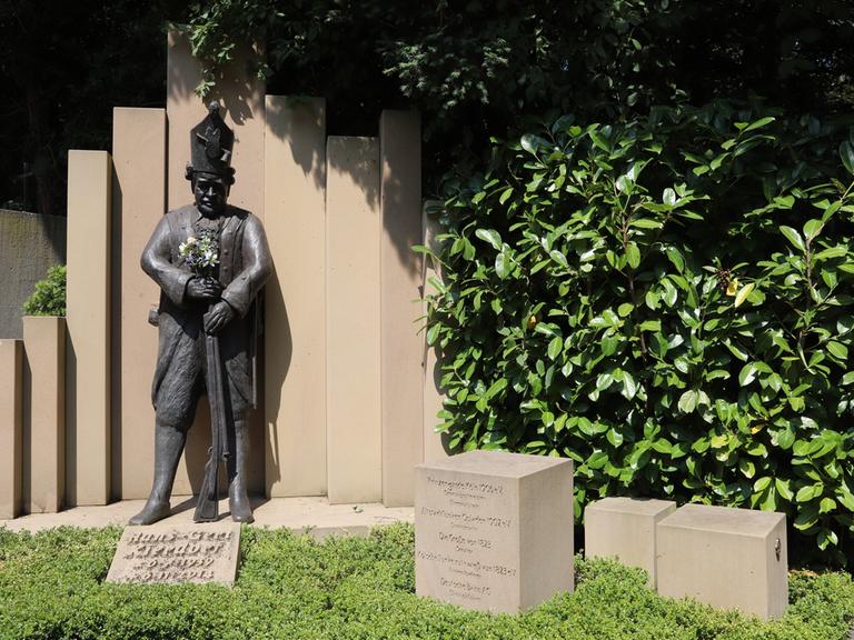 Grab von Hans-Gert Kierdorf, Melatenfriedhof in Köln