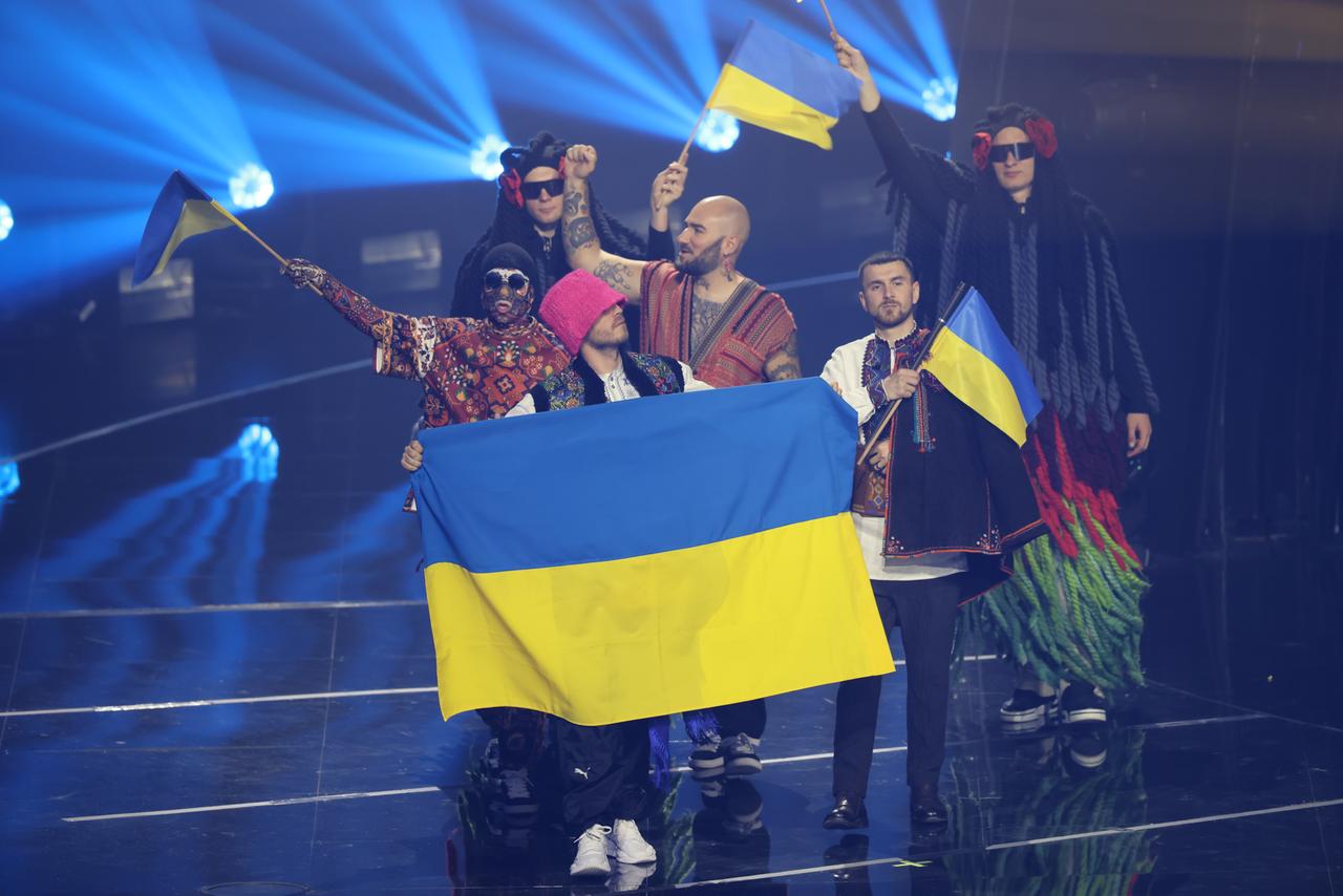 Die Gruppe Kalush Orchestra aus der Ukraine beim Eurovision Song Contest (ESC).