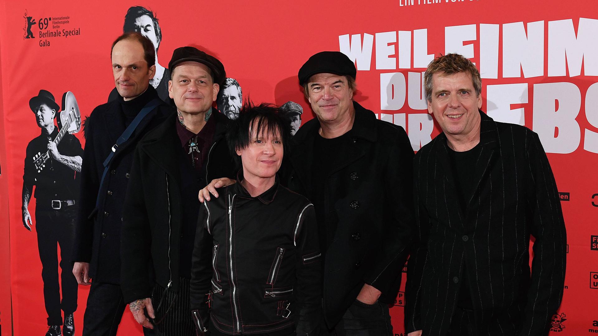 Die Toten Hosen. Die Toten Hosen.