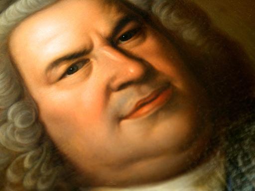Schräger Blick auf das bekannte Porträt des Komponisten Johann Sebastian Bach von Elias Gottlob Haussmann.