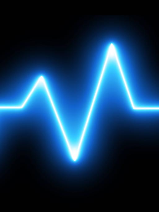 Grafik eines EKGs, die einen blauen Herzschlag vor schwarzem Hintergrund zeigt.