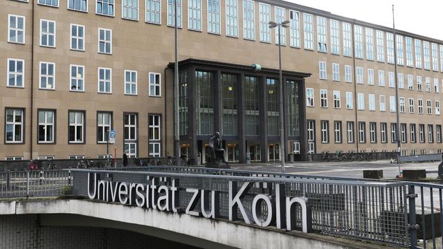 Das Gebäude von der Universität in Köln.