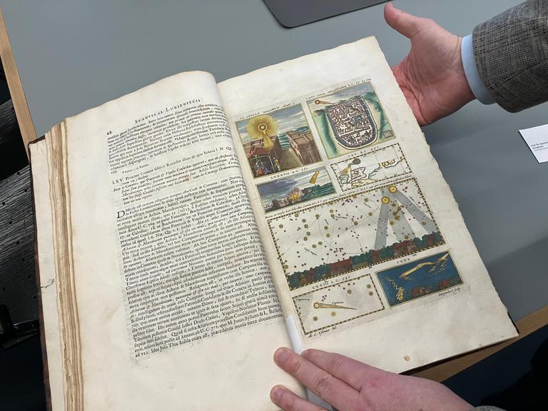 Eine Seite des Werks "Theatrum cometicum" (1667/1668) von Stanislaw Lubieniecki, einem Vertreter der Sozinianer