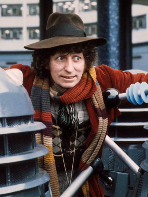 Tom Baker als Doctor Who in der gleichnamigen Serie der BBC. 