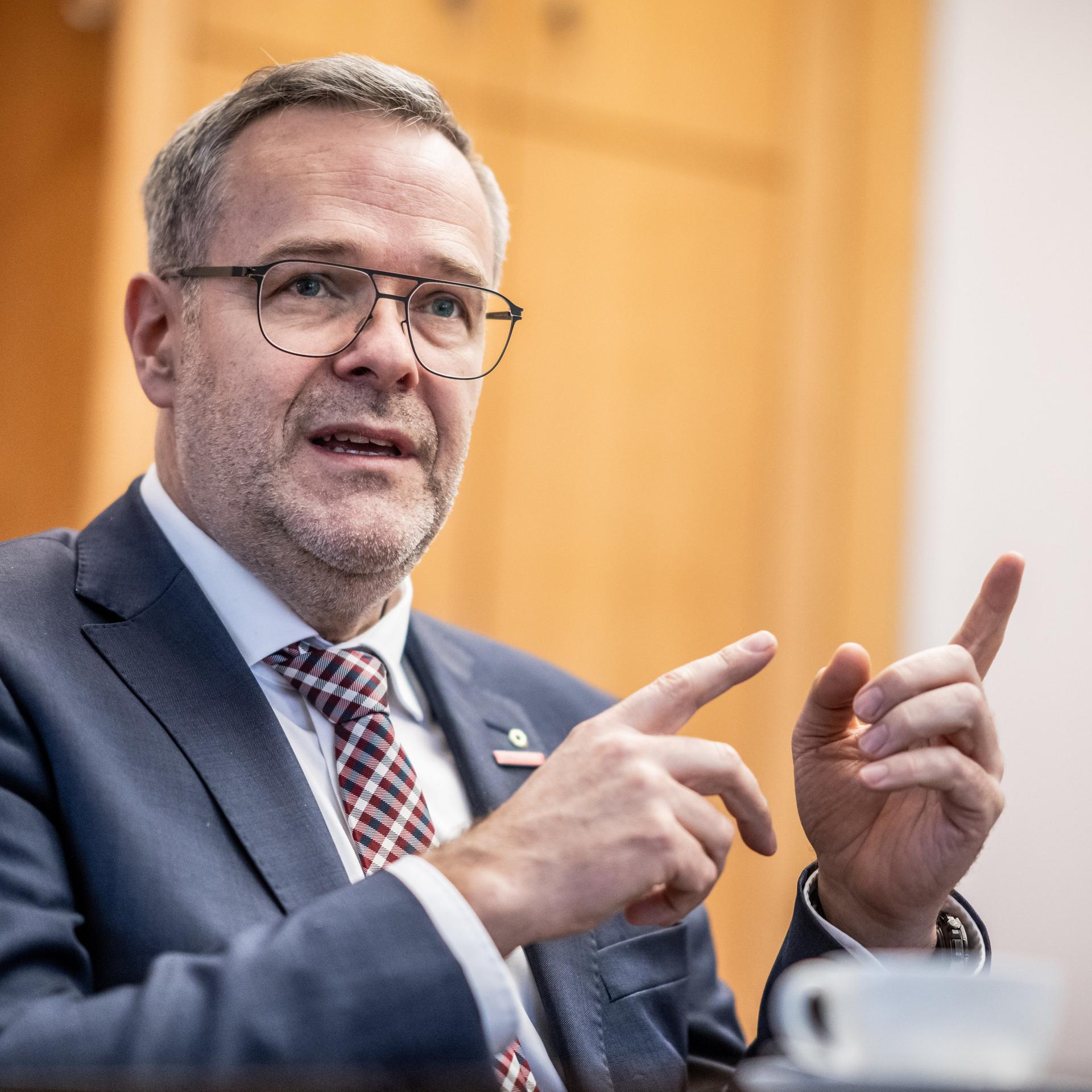 Handwerkspräsident - Dittrich fordert Beitragsmoratorium bei Sozialversicherung