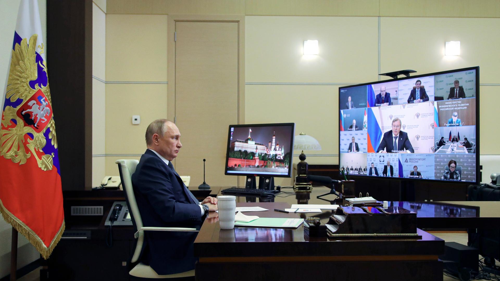 Russlands Präsident Wladimir Putin bei einer Videokonferenz