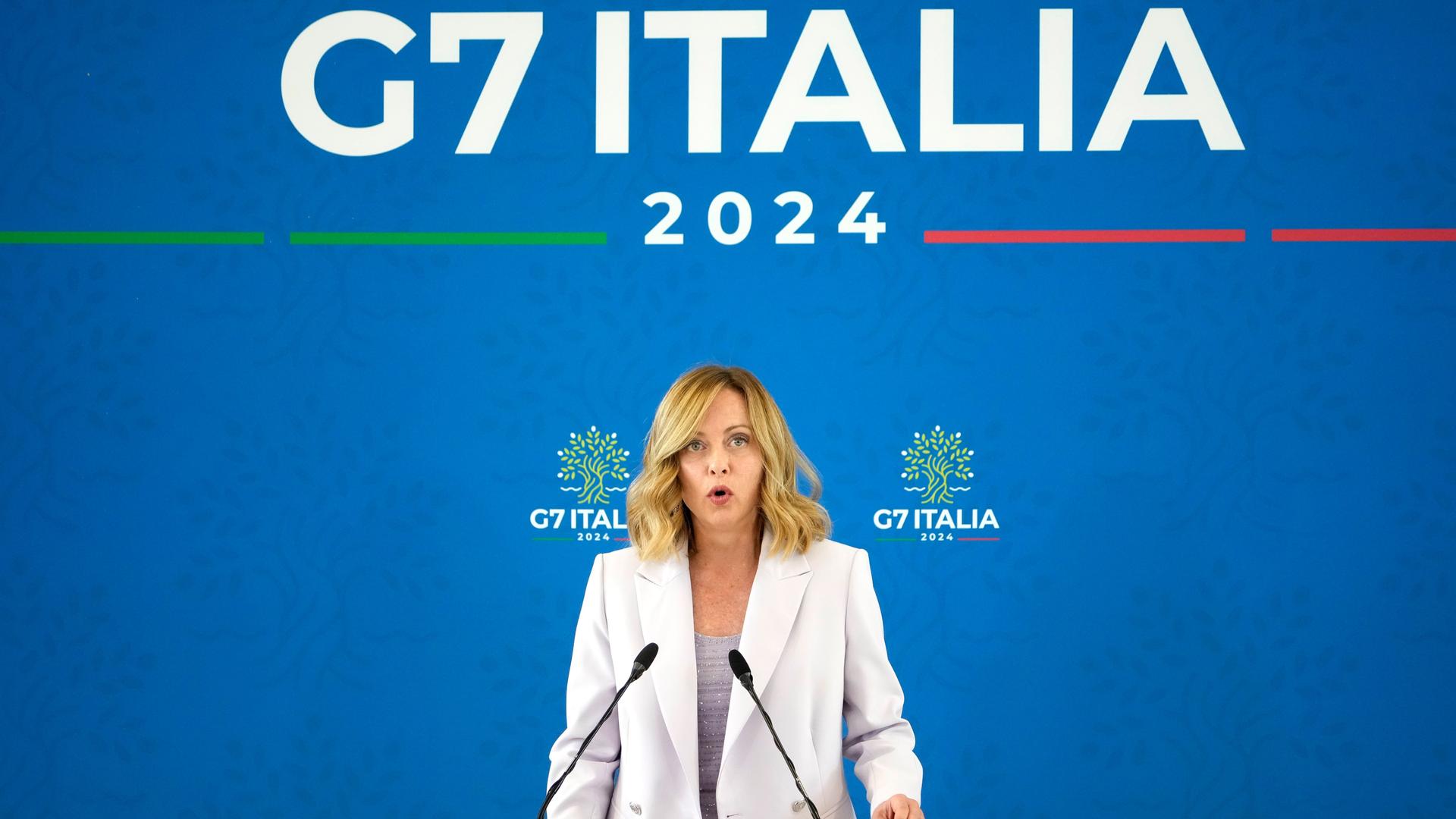 Die italienische Ministerpräsidentin Giorgia Meloni spricht auf dem G7-Gipfel.