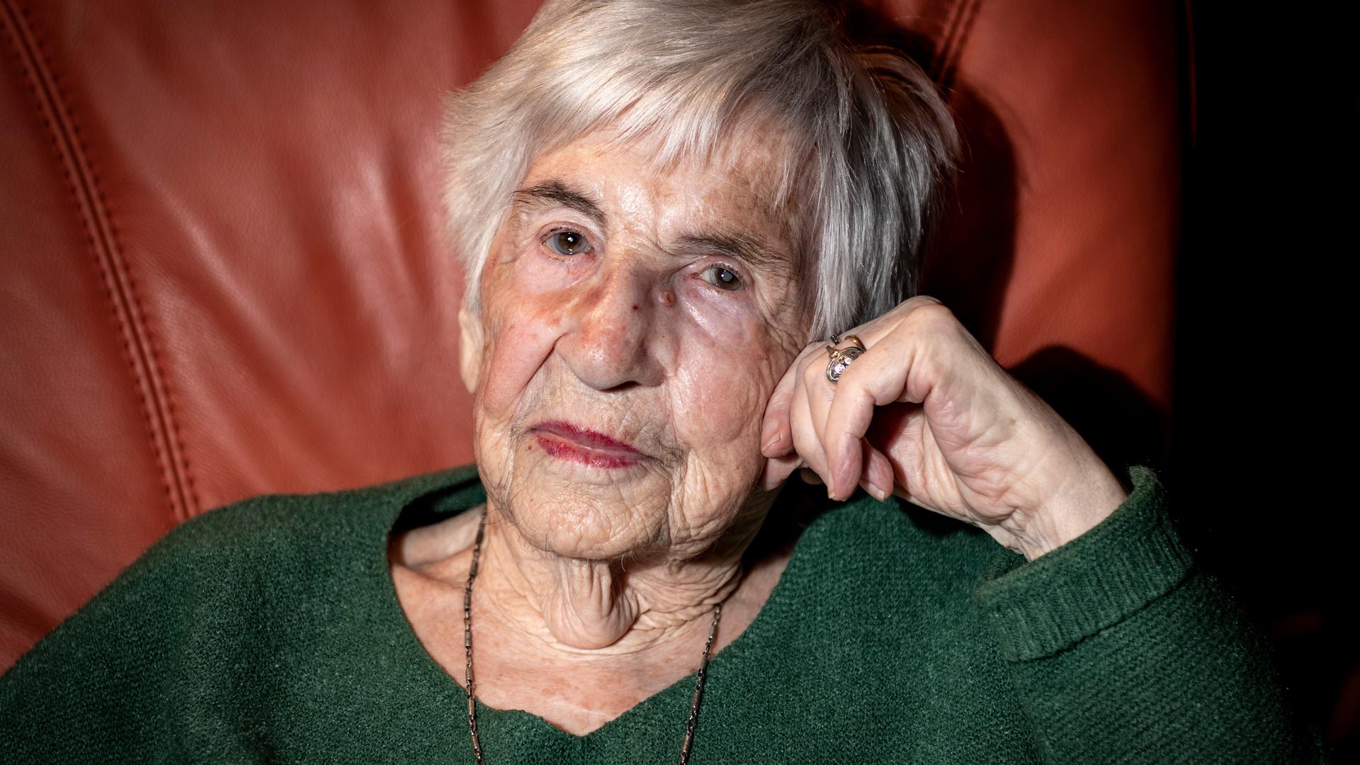 Die Musikerin, Holocaust-Überlebende und Aktivistin Esther Bejarano Die Musikerin, Holocaust-Überlebende und Aktivistin Esther Bejarano