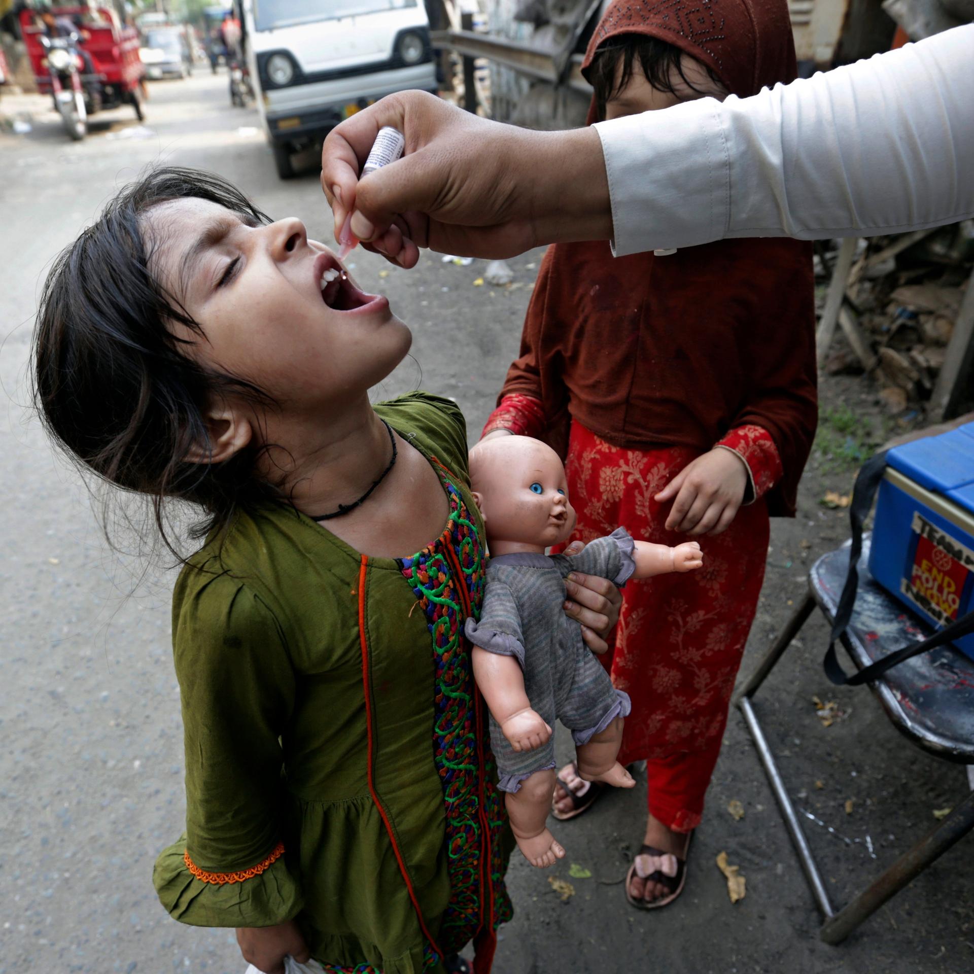 Kinderlähmung - Impfkampagne gegen Polio in Pakistan begonnen