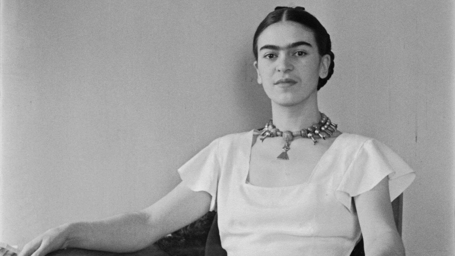 Das Foto des Sundance Institute zeigt Frida Kahlo, die in dem Film "Frida" von Carla Gutierrez, mitspielt