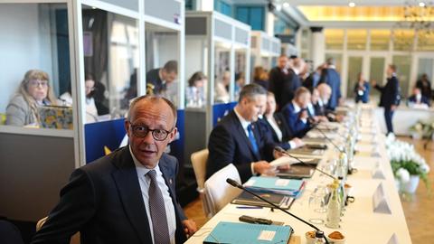 Tivat: Bundeskanzler Friedrich Merz (CDU) nimmt am EU-Westbalkan-Gipfel teil.