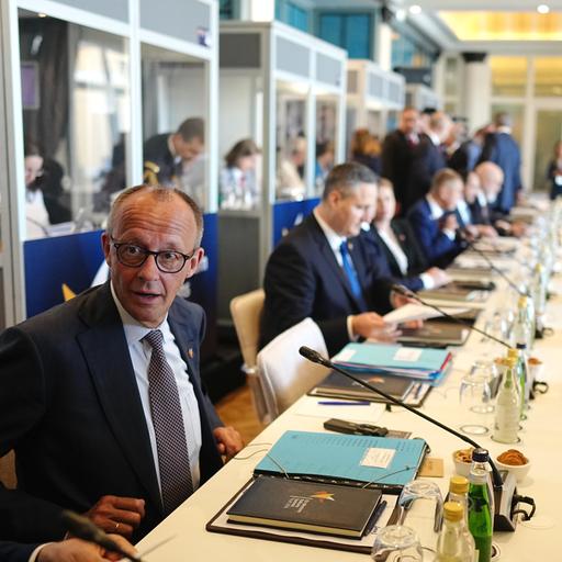 Tivat: Bundeskanzler Friedrich Merz (CDU) nimmt am EU-Westbalkan-Gipfel teil.