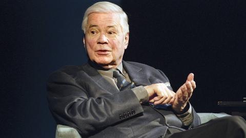 Sänger Dietrich Fischer-Dieskau im Jahr 2004 während eines Podiumsgespräches im Deutschen Theater Berlin.