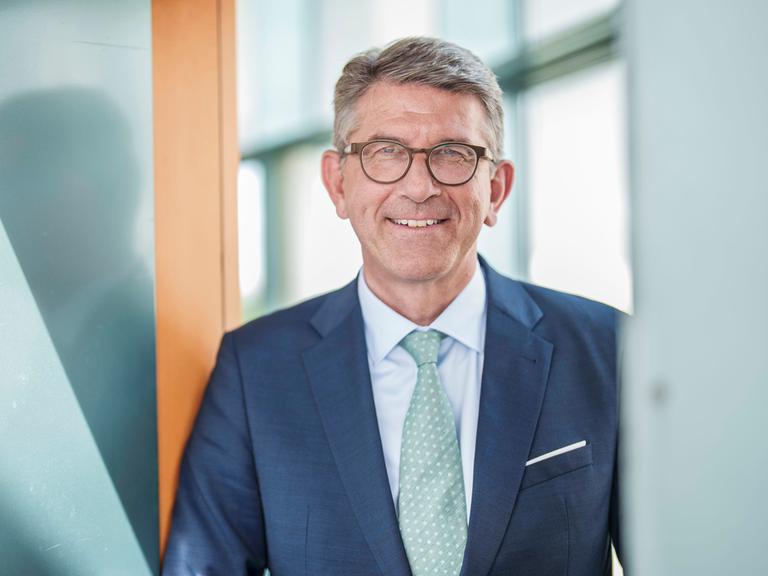 Kulturstaatsminister Wolfram Weimer, aufgenommen im Kanzleramt in Berlin. Der Beauftragte der Bundesregierung für Kultur und Medien ist zuständig für die Kultur- und Medienpolitik des Bundes. 