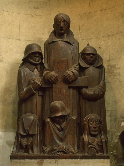 Ernst Barlachs Skulptur "Magdeburger Ehrenmal" von 1929 im Magdeburger Dom. (Quelle: picture alliance)