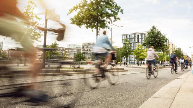 Kann ein Tempolimit auf Autobahnen helfen CO2 einzusparen?