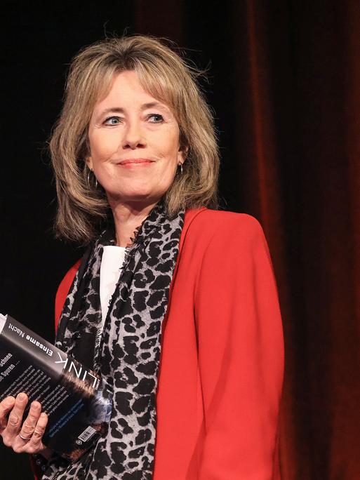 Charlotte Link, Schriftstellerin, kommt zur Lesung beim Literaturfestival Lit.Cologne auf die Bühne. Charlotte Link, Schriftstellerin, kommt zur Lesung beim Literaturfestival Lit.Cologne auf die Bühne.