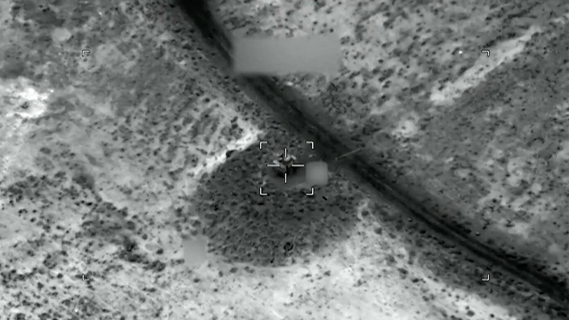 Das Foto des US-Zentralkommandos zeigt einen Angriff auf eine iranische Militäranlage.