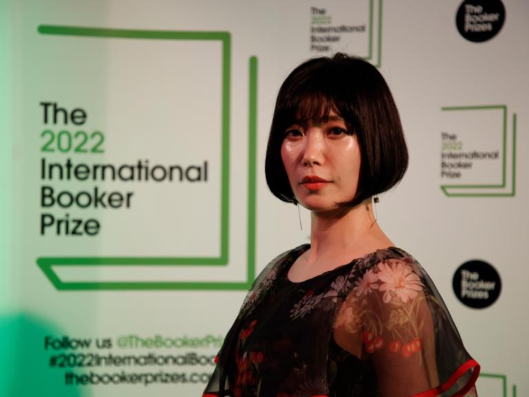 Mieko Kawakami bei der Booker Prize Verleihung in London im Jahr 2022