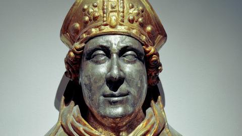 Eine vergoldete Holzbüste von Engelbert I. von Köln