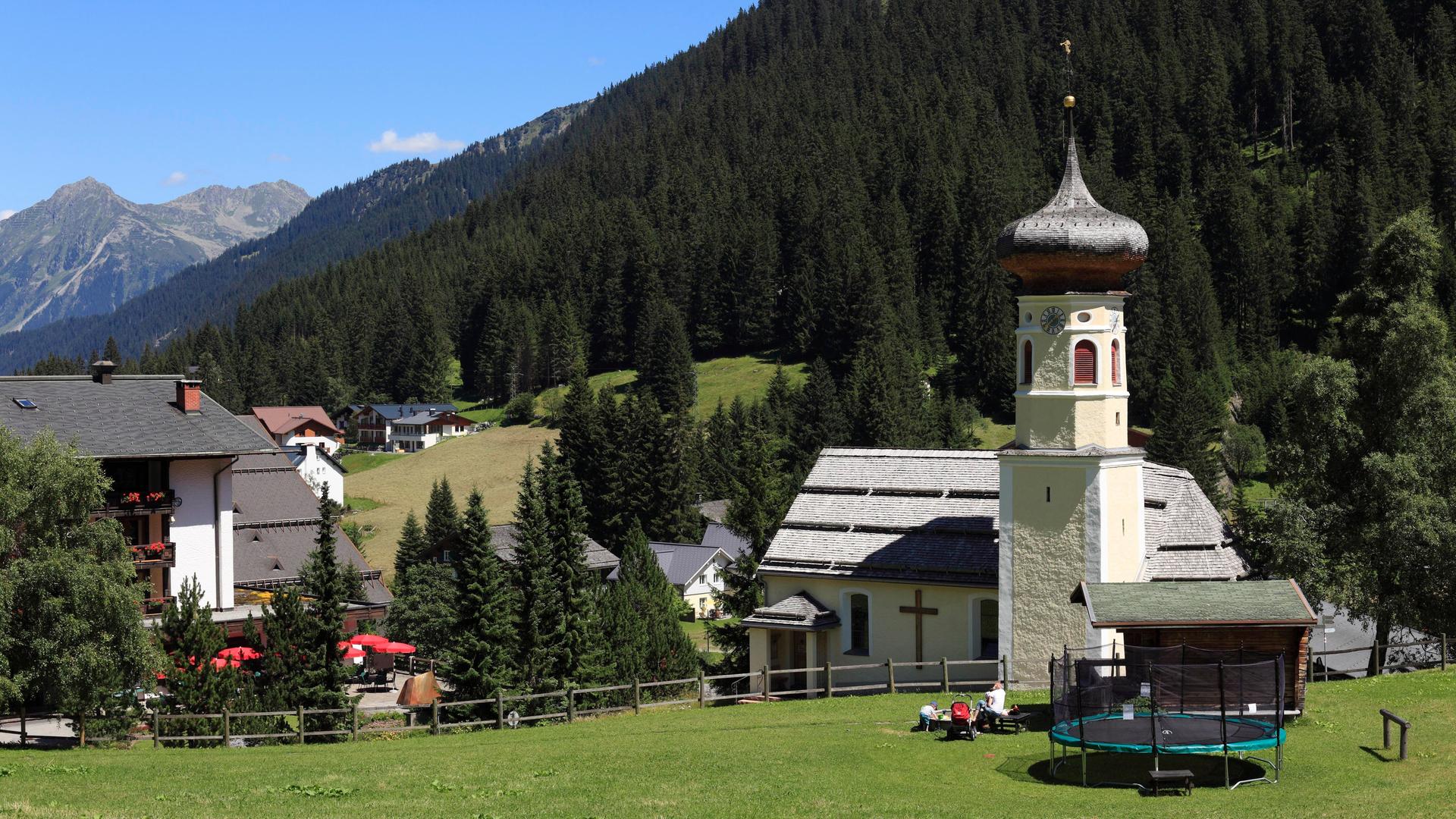Kirche in Gargellen im Gargellental im Montafon in Vorarlberg.