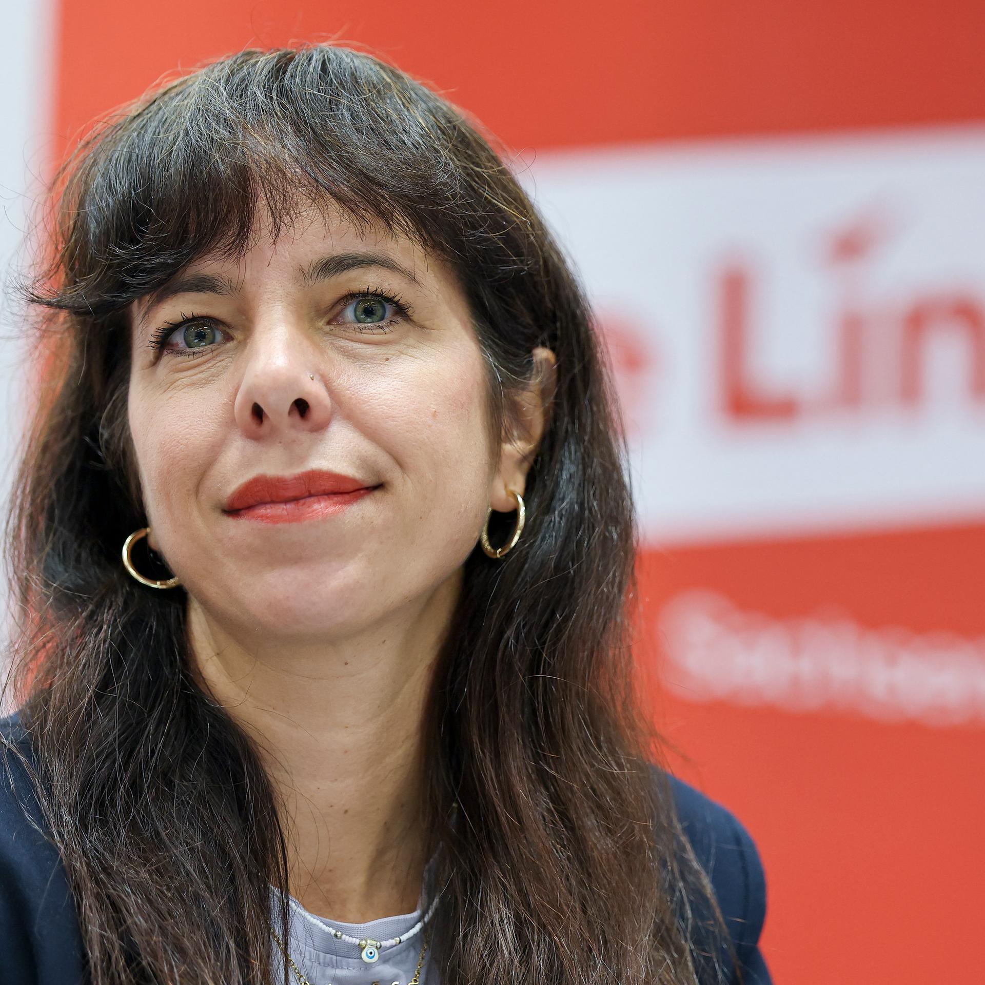 Porträt von Elif Eralp.