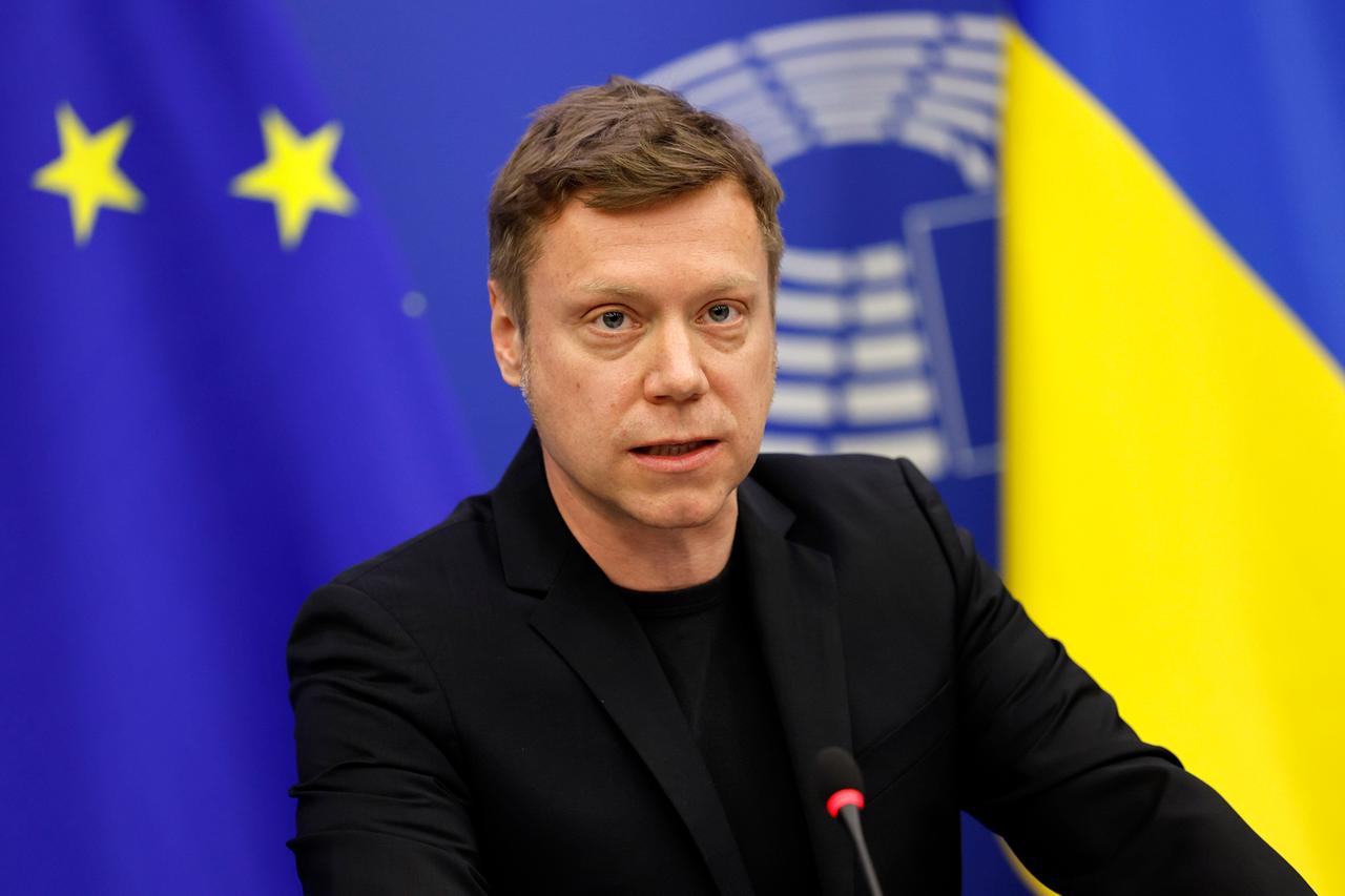 Der Linke Europapolitiker Martin Schirdewan bei einer Pressekonferenz im Europäischen Parlament im März 2022